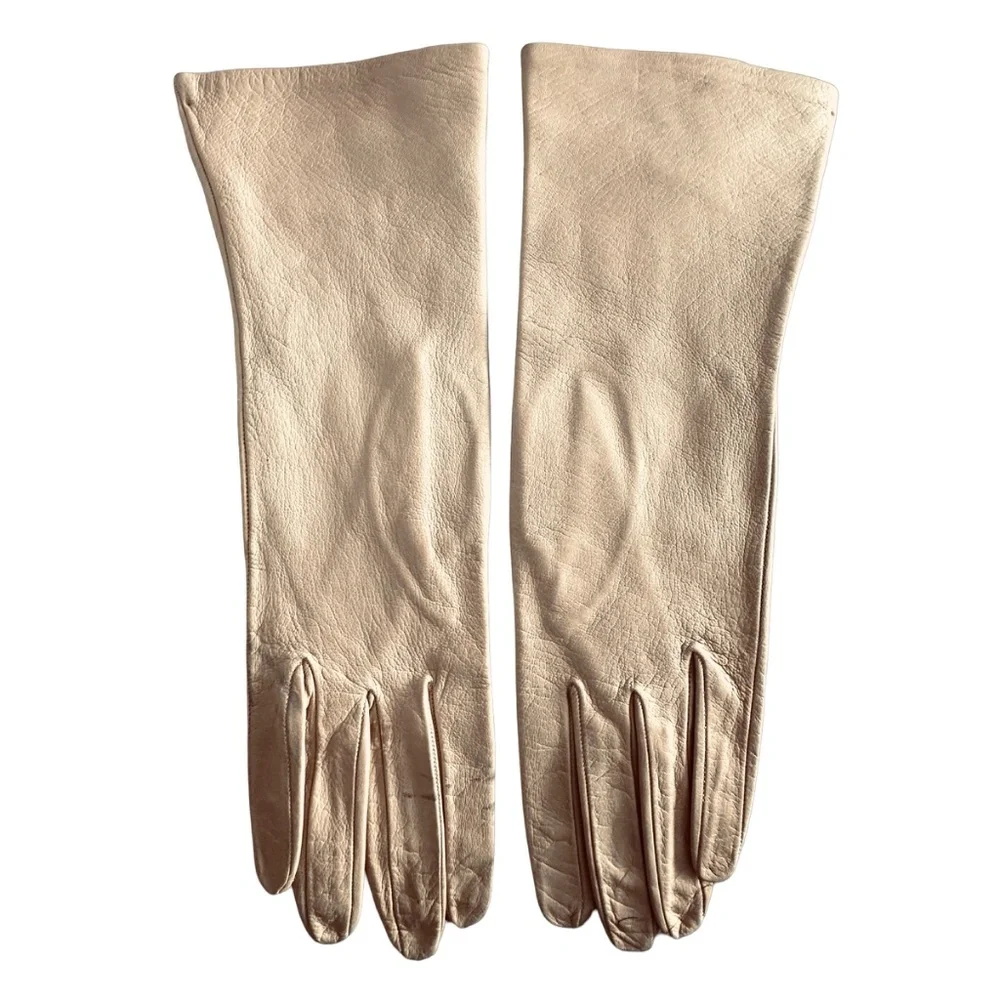 Women’s Beige Leather Gloves Size 7 1/2 Unlined - Picture 2 of 4